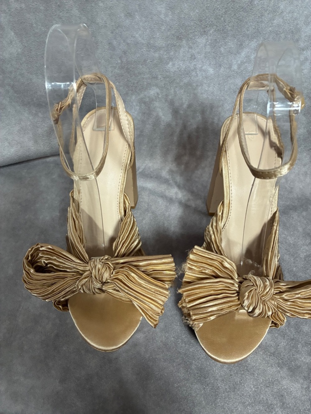 Knot Bow Block Heel Sandals in Beige